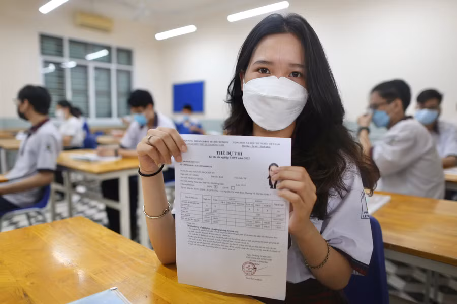 Thí sinh dự thi tốt nghiệp THPT 2022. Ảnh: INT