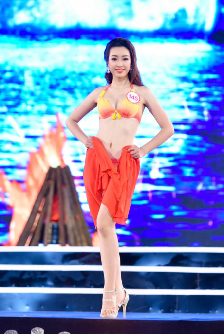 Chiêm ngưỡng nhan sắc của Tân Hoa hậu Việt Nam Đỗ Mỹ Linh - Ảnh 12 Chiem nguong nhan sac cua Tan Hoa hau Viet Nam Do My Linh - Anh 12