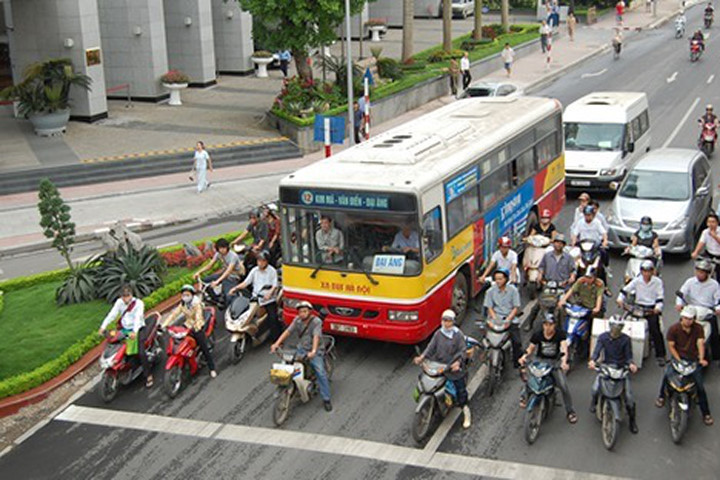 Sẽ bỏ thu phí đường bộ đối với xe máy