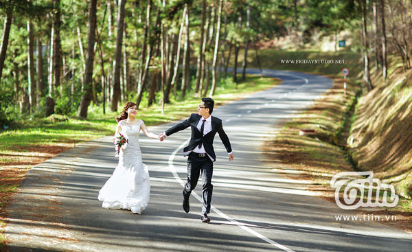 Chuyện yêu ngọt ngào của cặp đôi cùng lớp ‘em làm dâu má anh nha