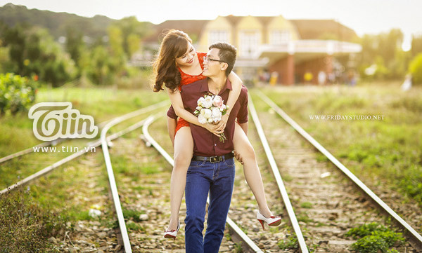 Chuyện yêu ngọt ngào của cặp đôi cùng lớp ‘em làm dâu má anh nha