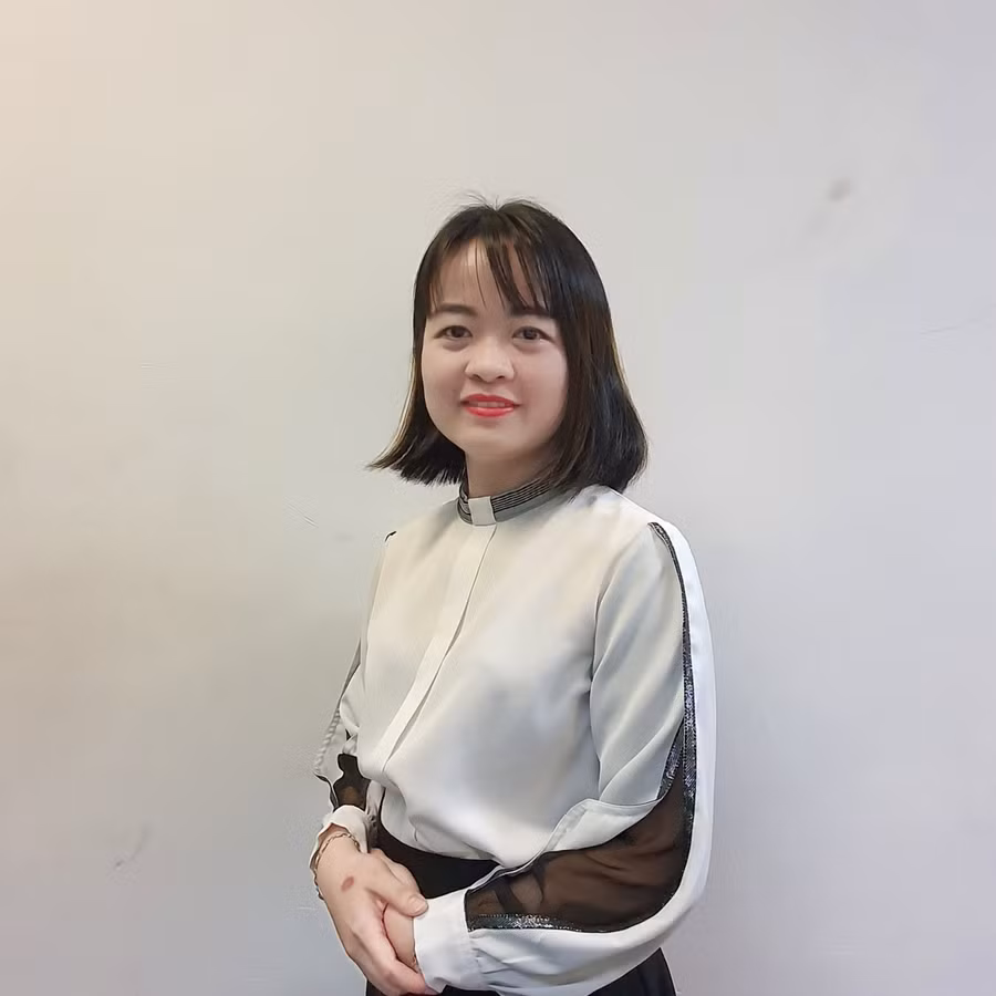 Cô Phạm Thị Phương Thảo