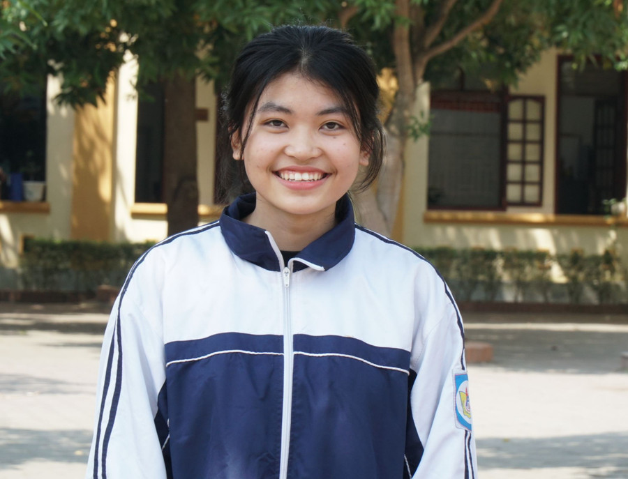 Nguyễn Ngọc An – nữ sinh lớp 11 giành giải Nhất học sinh giỏi quốc gia môn Lịch sử. Nguyễn Ngọc An – nữ sinh lớp 11 giành giải Nhất học sinh giỏi quốc gia môn Lịch sử.