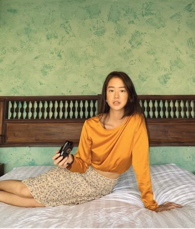 Nhan sắc gây sốt cộng đồng mạng của “nàng thơ" trong MV Trốn tìm - Đen Vâu ảnh 6