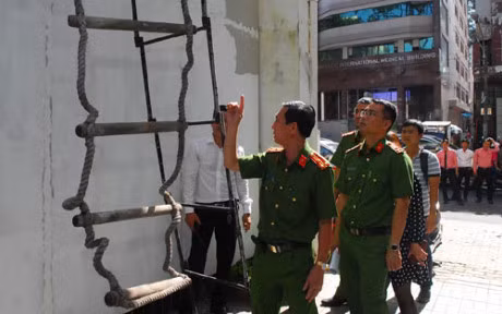 Phat hien nhieu vi pham ve phong chay, chua chay cac co so karaoke - Anh 3