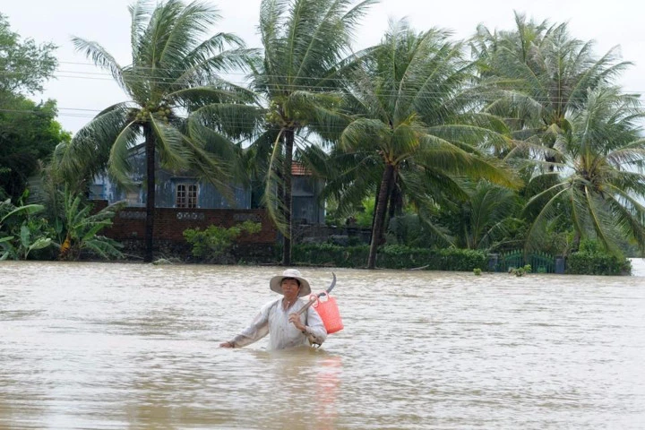 Không khí lạnh tăng cường, miền Trung có mưa rất to