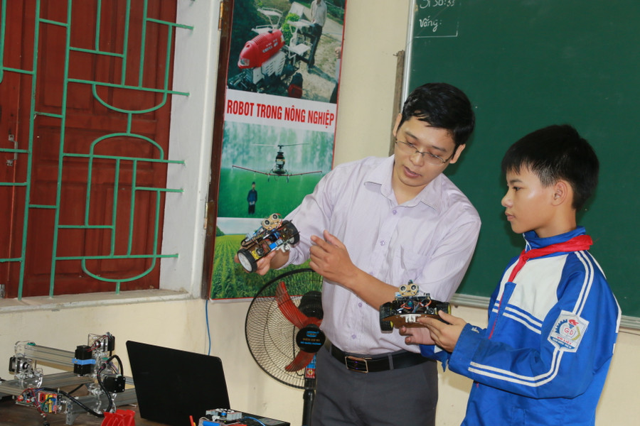 Giờ học STEM của học sinh Trường THCS Võ Liệt, Thanh Chương Giờ học STEM của học sinh Trường THCS Võ Liệt, Thanh Chương