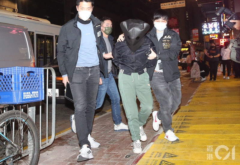 Cảnh sát bắt giữ thêm 1 nghi phạm mới trong vụ án mạng của người mẫu Thái Thiên Phượng. Cảnh sát bắt giữ thêm 1 nghi phạm mới trong vụ án mạng của người mẫu Thái Thiên Phượng.