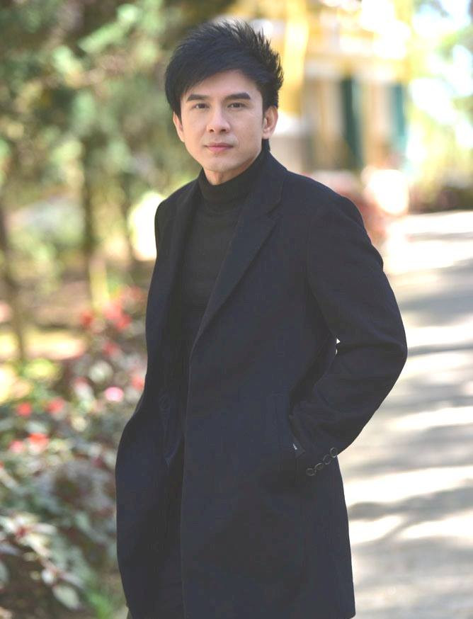 Nam ca sĩ Đan Trường. Nam ca sĩ Đan Trường.