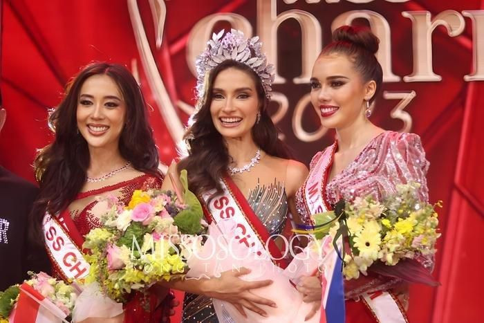 Người đẹp tới từ Brazil đăng quang ngôi vị cao nhất của Miss Charm 2023. Người đẹp tới từ Brazil đăng quang ngôi vị cao nhất của Miss Charm 2023.