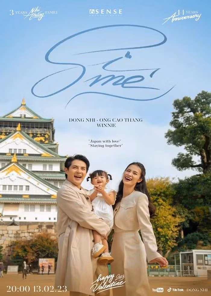 Đông Nhi - Ông Cao Thắng cũng tung ra một sản phẩm kỷ niệm 14 năm bên nhau. "Còn vài ngày nữa là tròn 14 năm bên nhau rồi chồng ơi. Valentine năm nay còn dính thêm một "siêu quậy mini" theo cùng chân trời góc bể. Đi đến đâu không quan trọng, miễn là được đi cùng nhau thì bao nhọc nhằn cũng chẳng sao cả", Đông Nhi chia sẻ.