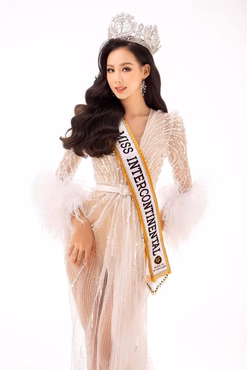 Hoa hậu Bảo Ngọc xuất sắc nhận học bổng của đại học thuộc top đầu nước Úc.