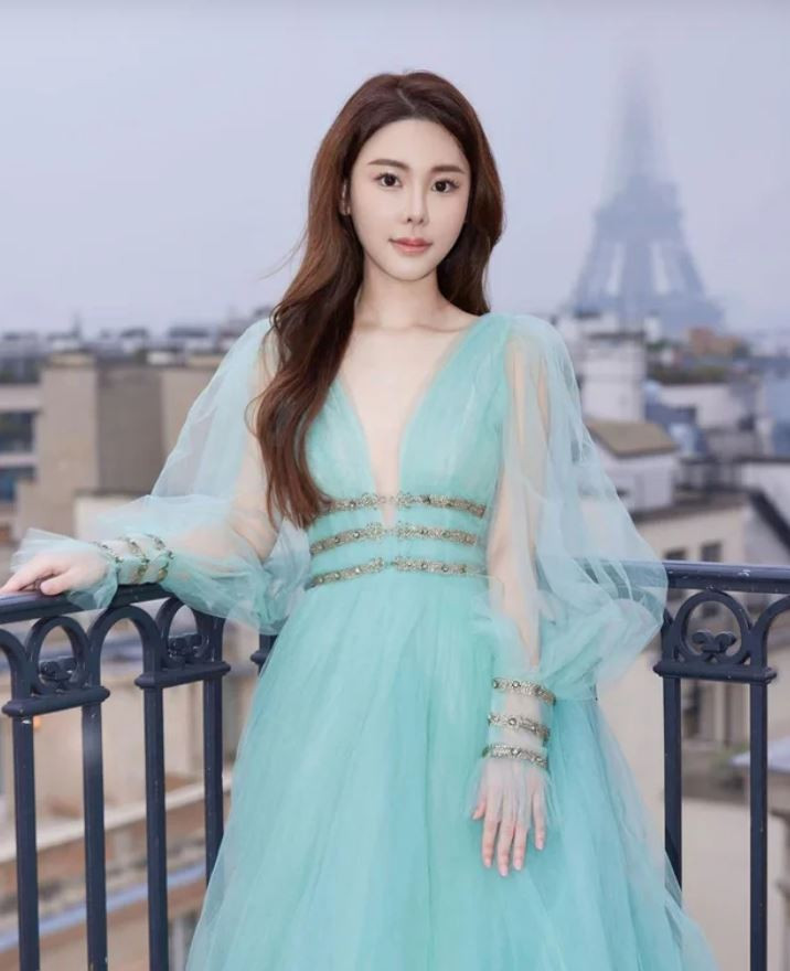 Năm 2016, Thái Thiên Phượng kết hôn với con trai nhà sáng lập chuỗi nhà hàng TamJai Yunnan Mixian, Tam Chuk-Kwan. Được biết, chuỗi nhà hàng này có tới 156 chi nhánh ở Trung Quốc, Nhật Bản, Australia, Singapore... Tuy nhiên, hai người vẫn chưa đăng ký kết hôn. Năm 2016, Thái Thiên Phượng kết hôn với con trai nhà sáng lập chuỗi nhà hàng TamJai Yunnan Mixian, Tam Chuk-Kwan. Được biết, chuỗi nhà hàng này có tới 156 chi nhánh ở Trung Quốc, Nhật Bản, Australia, Singapore... Tuy nhiên, hai người vẫn chưa đăng ký kết hôn.
