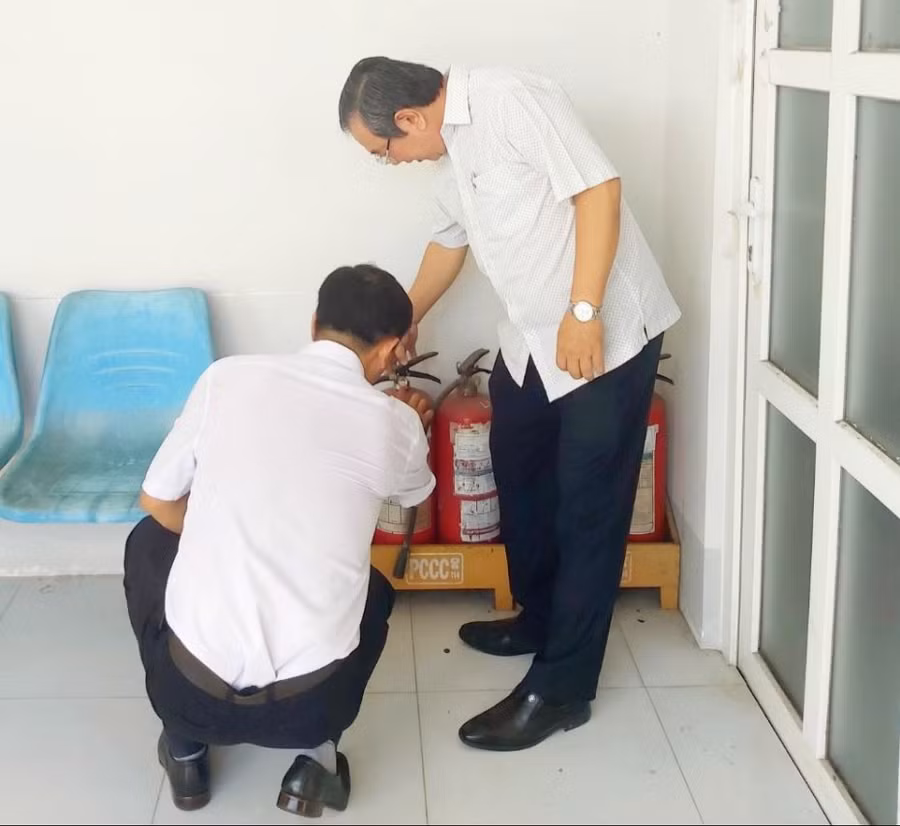 Lãnh đạo Sở GD&amp;ĐT An Giang kiểm tra công tác chuẩn bị cho kỳ thi tốt nghiệp THPT năm 2023.