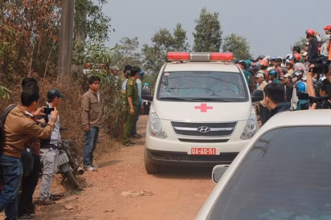 Vụ trực thăng quân sự rơi: Lễ truy điệu 4 chiến sỹ vào sáng mai 30/1 - Ảnh 1