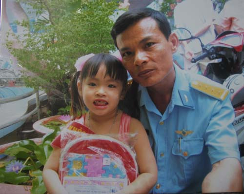 a-quan-ben-con-gai-dau-5795-1422517133.j