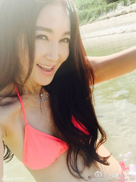 U50 Ôn Bích Hà khoe thân hình sexy như mới đôi mươi - Ảnh 4 U50 On Bich Ha khoe than hinh sexy nhu moi doi muoi - Anh 4