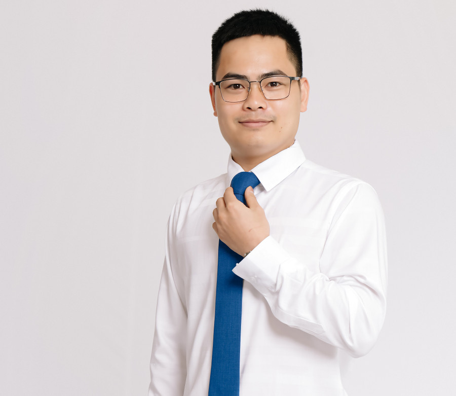 Thầy Trương Văn Minh.