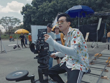 Sao Việt 12/4: Quỳnh Anh Shyn sexy sau scandal, Thái Trinh công khai dao kéo - Ảnh 8 Sao Viet 12/4: Quynh Anh Shyn sexy sau scandal, Thai Trinh cong khai dao keo - Anh 8