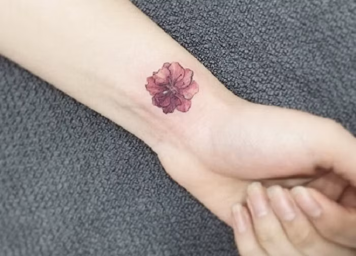 Nhiều hình xăm trở thành “vũ khí” lợi hại để che sẹo.