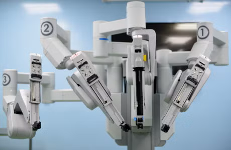 Robot phau thuat cho nguoi lon dau tien o Viet Nam - Anh 3