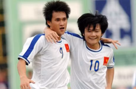 Van Quyen noi ve quyet dinh giai nghe bat ngo cua Cong Vinh - Anh 1