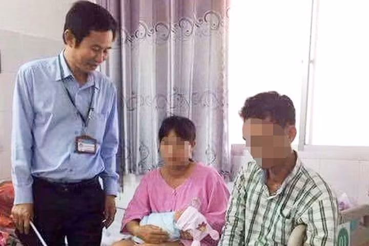 Thiên thần nhỏ bị bỏ rơi không còn ở bệnh viện