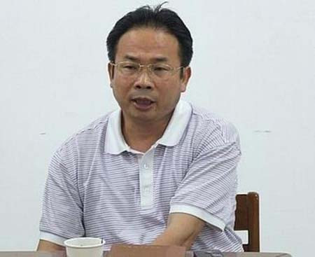 Con trai phó thị trưởng ngang ngược đánh tiếp viên hàng không, gây bão dư luận ảnh 1 Con trai phó thị trưởng ngang ngược đánh tiếp viên hàng không, gây bão dư luận ảnh 1