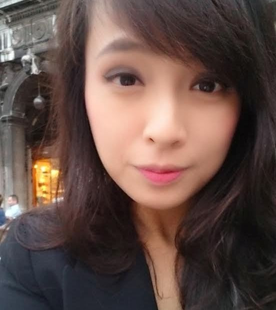 Dù tuổi đời còn khá trẻ nhưng cô luôn khiến người đối diện nể phục ở phong thái bình tĩnh, quyết đoán. 9X quán quân Vua đầu bếp tiết lộ chuyện tình lệch 11 tuổi