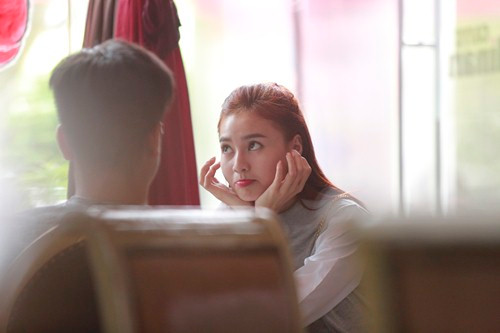Lan Ngọc âu yếm “trai lạ” ngay sau tin đồn yêu Minh Luân ảnh 3 Lan Ngọc âu yếm “trai lạ” ngay sau tin đồn yêu Minh Luân ảnh 3