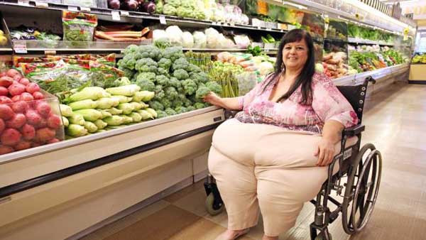 Sanchez giảm cân thành công nhờ ăn nhiều hoa quả, trái cây và thịt gia cầm. Ảnh: News.com.au duoc-nguoi-tinh-tich-cuc-vo-beo-tang-len-hon-320-kg-1