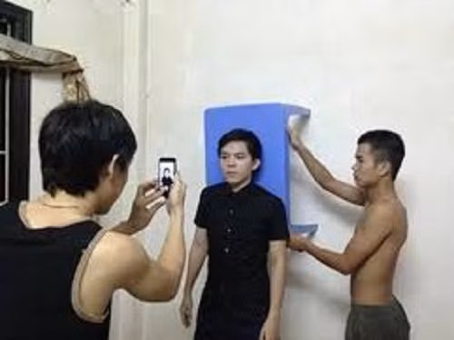 muon-kieu-chup-anh-the-ba-dao-chi-co-o-sinh-vien-6