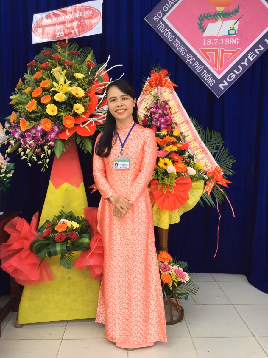 Cô giáo Nguyễn Thị Diễm Mi (Tổ phó chuyên môn, Tổ Sinh học, Trường THPT Nguyễn Hiền, TP Đà Nẵng)