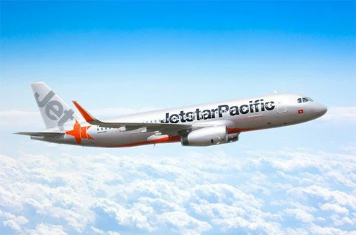 Máy bay Jetstar phải chuyển hướng 2 lần vì không thể hạ cánh