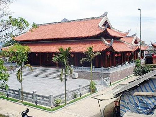 Nội thất độc trong biệt phủ vô tiền khoáng hậu xứ Nghệ
