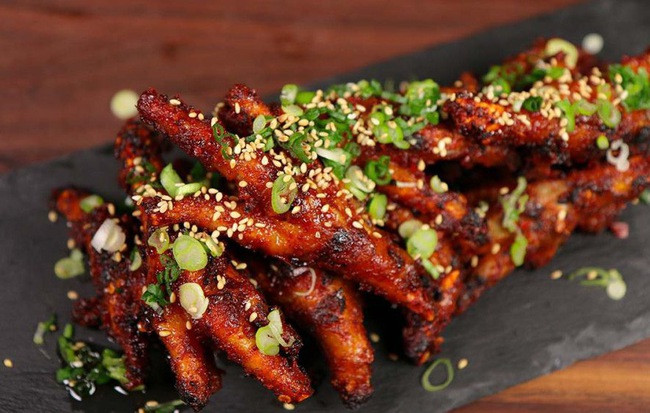 Công thức làm chân gà nướng tuyệt ngon "đánh bật" mọi kiểu chế biến trước đây ảnh 5 Công thức làm chân gà nướng tuyệt ngon "đánh bật" mọi kiểu chế biến trước đây ảnh 5