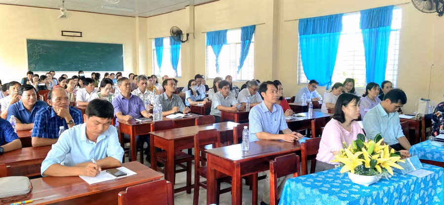 Đại biểu tham dự Hội nghị tập huấn.