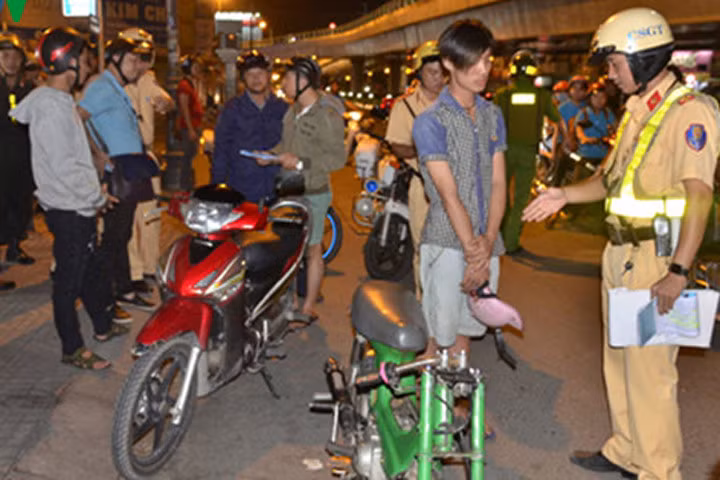 TPHCM: Chống đua xe trái phép suốt giải bóng đá AFF Cup