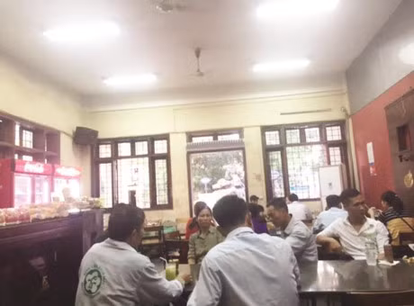 Do an uong, tieu dung trong benh vien: Gia 