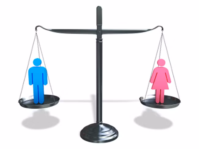 Phụ nữ không độc lập về tài chính, đừng đòi hỏi công bằng với chồng!