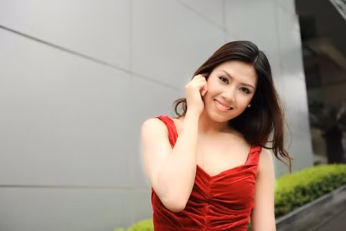 Nguyễn Thị Loan là gương mặt sáng giá cho cuộc thi Hoa hậu Hoàn vũ 2015 