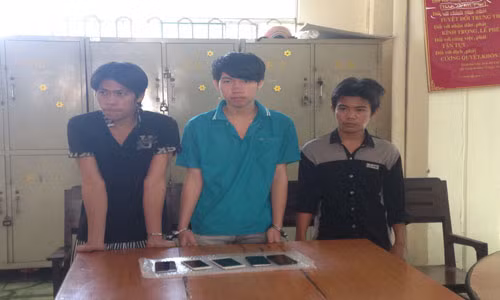 cửa hàng FPT, trộm, bị bắt, iphone