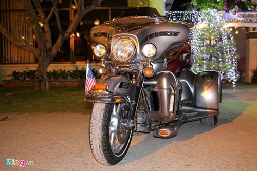 Mục kích siêu môtô 3 bánh hàng hiếm tại Sài Gòn ảnh 2 Mục kích siêu môtô 3 bánh hàng hiếm tại Sài Gòn - ảnh 1