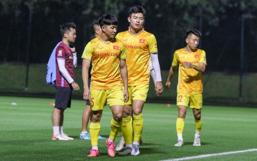 U22 Việt Nam tập luyện tại Qatar.