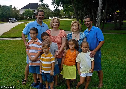 Những cặp anh em sinh đôi cưới chị em sinh đôi ảnh 18