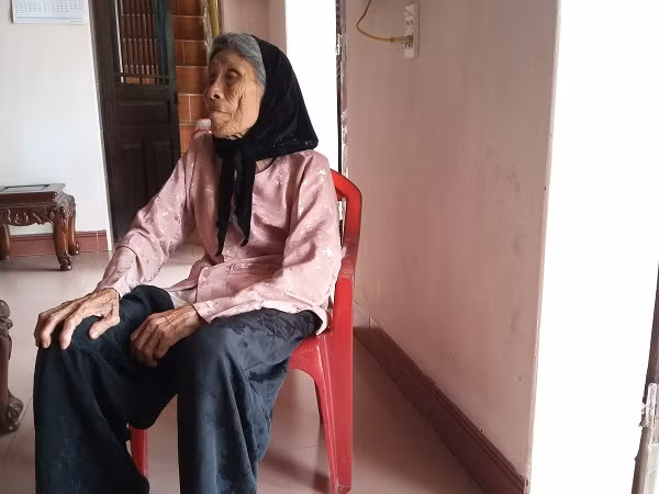 Cụ Lụa tại nhà con gái Trần Thị The