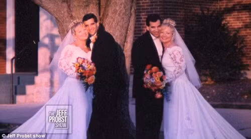 Những cặp anh em sinh đôi cưới chị em sinh đôi ảnh 20