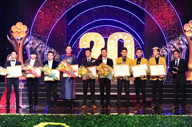 Hoài Linh lập kỷ lục lần thứ 10 đoạt giải Mai Vàng - Ảnh 9