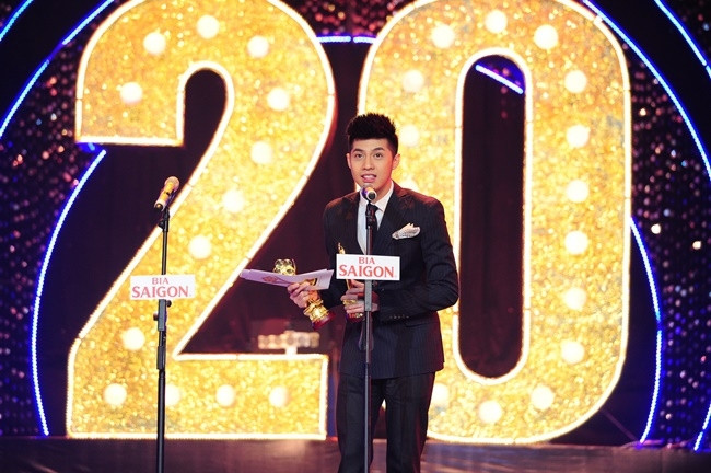 Hoài Linh lập kỷ lục lần thứ 10 đoạt giải Mai Vàng - Ảnh 4