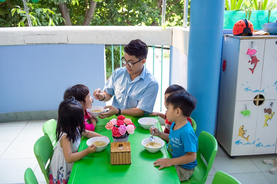 Chăm lo bữa sáng cho trẻ Chăm lo bữa sáng cho trẻ